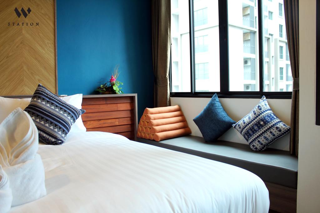 Station отзывы. W Hotel Bangkok wonderful Guest Room.