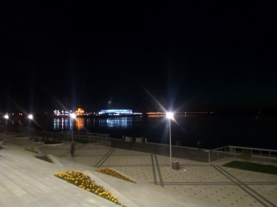 Ночное фото Нижневолжской набережной