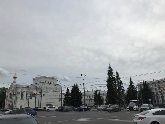 Фотография Васильевской башни Знаменских ворот в Ярославле