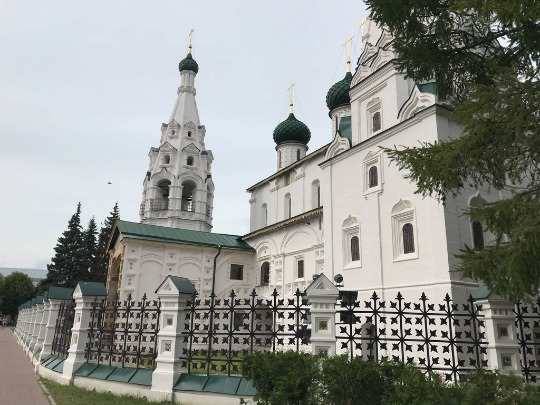 Фотография храма Ильи Пророка в центре Ярославля
