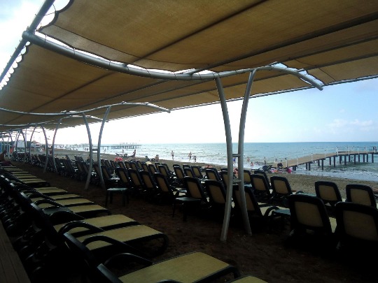 Фото собственного пляжа отеля в Турции