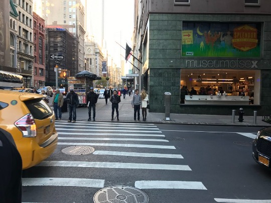 Фото шумных улиц Нью-Йорка