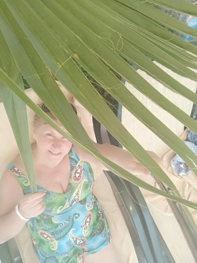 Фото с отдыха под пальмой в Турции