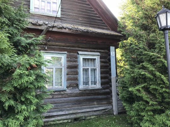 Фото деревенского жилого дома в Мышкине