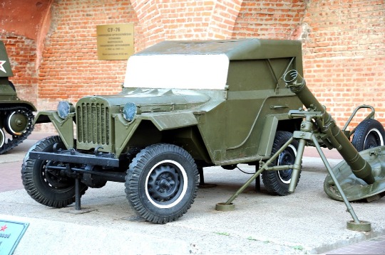 Фото автомобиля ГАЗ на выставке посвещенной Великой Отечественной войне