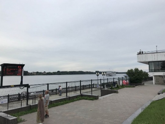 Фотография набережной реки Волга в Ярославле