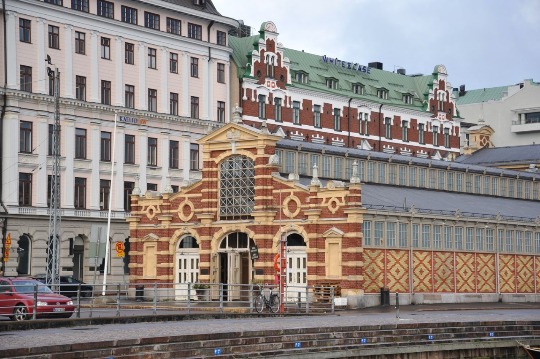 Фото старого крытого рынка в Хельсинки