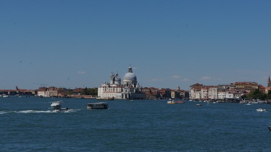 Фото острова Сан Франческо Иль Дезерте в венецианской лагуне