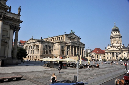 Фото зданий на берлинской площади Жандарменмаркт